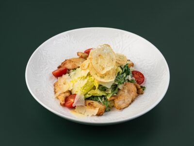 «Цезаревич» с обжаренной куриной грудкой