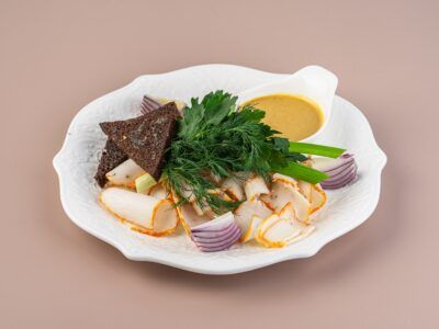 Фермерское сало с чесночными гренками