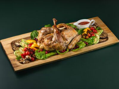 Индейка начинённая белым мясом и шпинатом