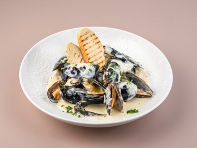 Мидии в сливочном соусе